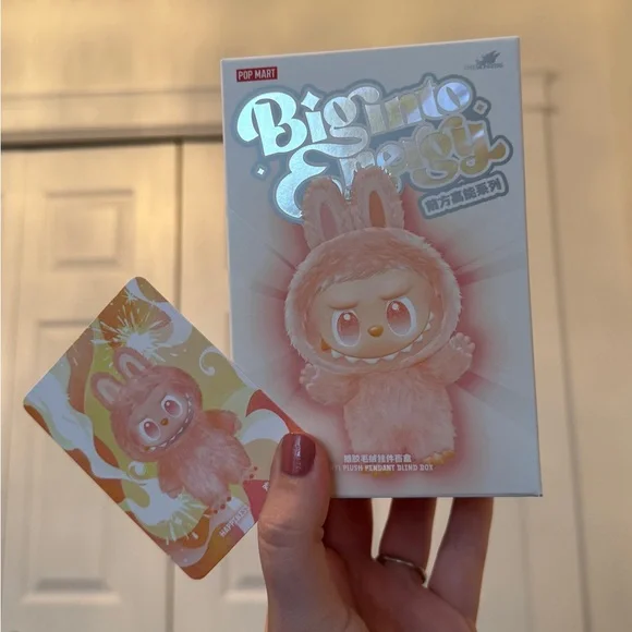 Happiness Big Into Energy Labubu / Popmart - Picture 1 of 5